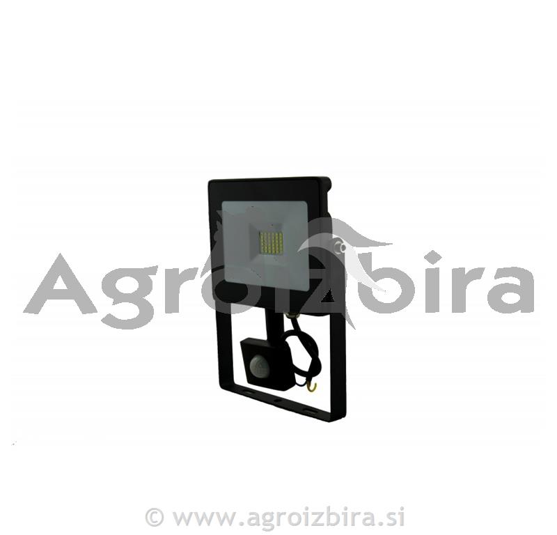 LED REFLEKTOR S SENZORJEM 30W