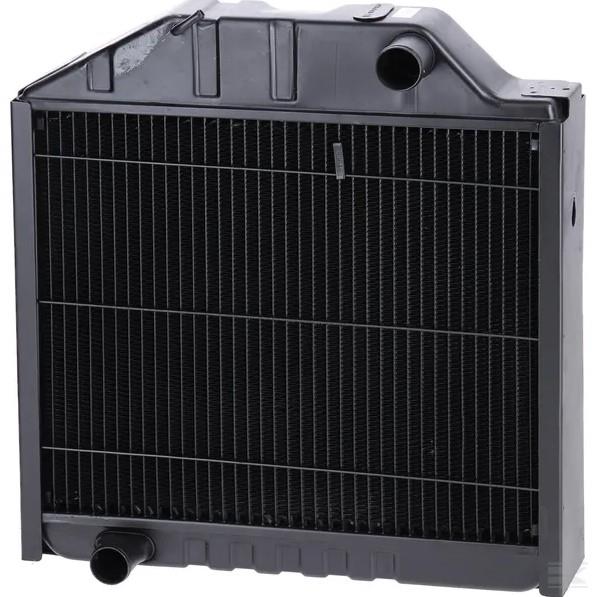 HLADILNIK VODE MF MASSEY FERGUSON 4455 4435 4445